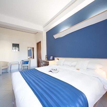 Hotel Villa Igea Diano Marina Buitenkant foto